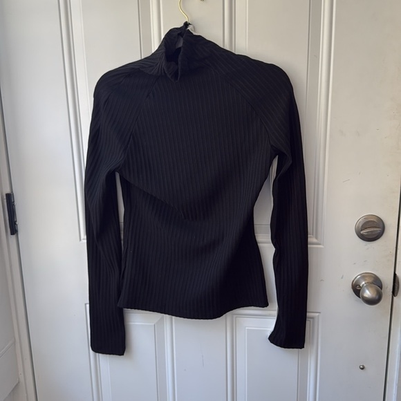 SHEIN Y2K style ribbed turtleneck with white stripe size large - Picture 3 of 5